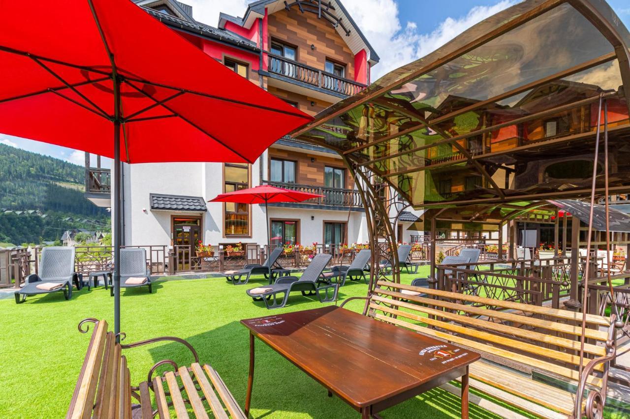 Amarena Spa Hotel - Breakfast Included In The Price Spa Swimming Pool Sauna Hammam Jacuzzi Restaurant Inexpensive And Delicious Food Parking Area Barbecue 400 M To Bukovel Lift 1 Room And Cottages Exterior photo